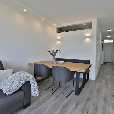 Strandkoje 106 沙博伊茨